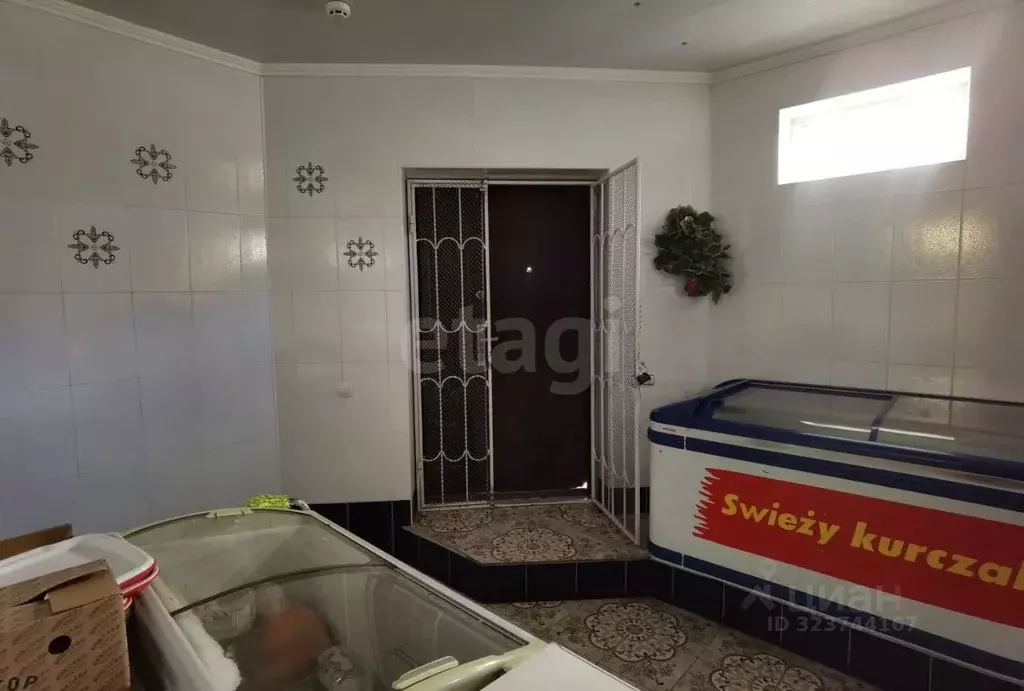 Помещение свободного назначения в Крым, Черноморское пгт ул. Кирова, ... - Фото 1