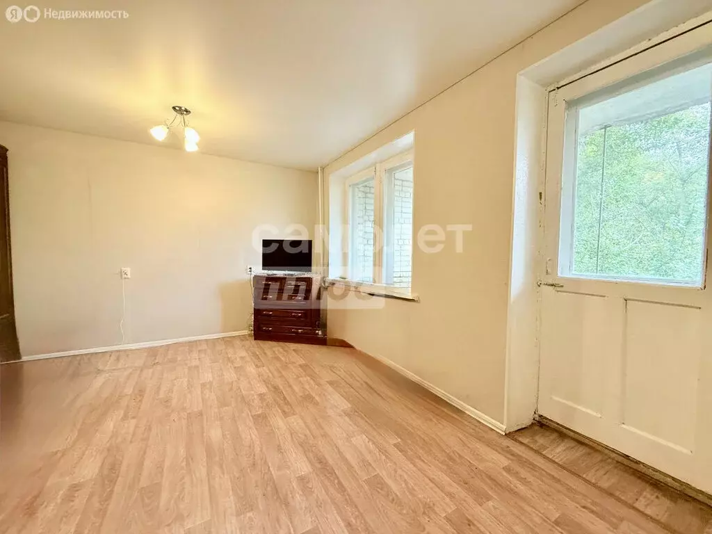 1к в 17-комнатной квартире (22.4 м) - Фото 0