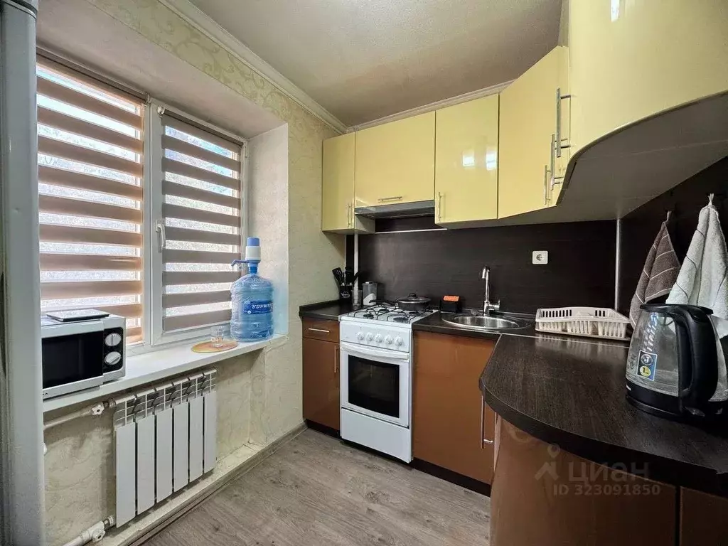 2-к кв. Ростовская область, Батайск ул. Кирова, 13А (42.7 м) - Фото 2