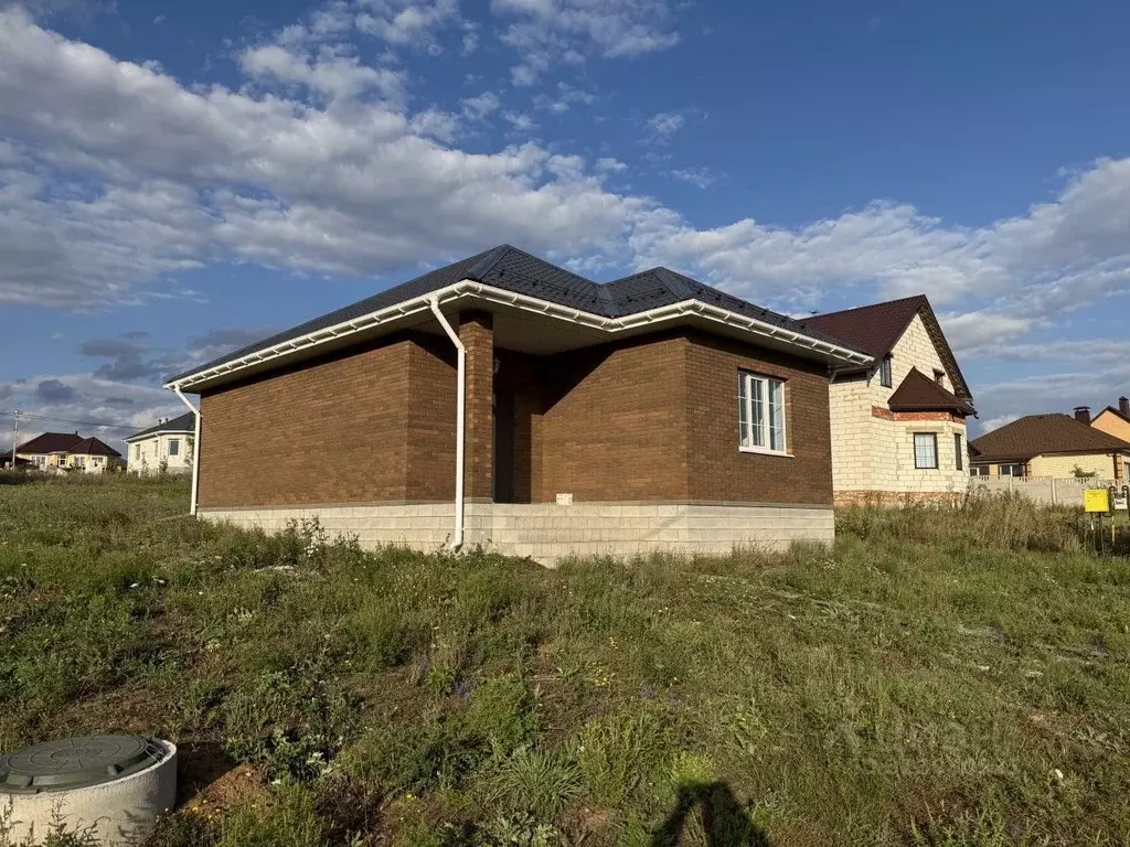 Дом в Белгородская область, Белгородский район, Никольское с/пос, с. ... - Фото 0