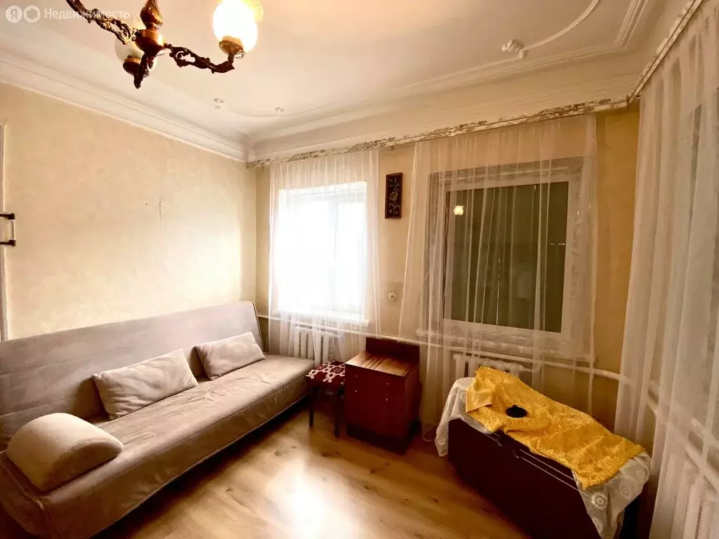 Дом в Лабинск, улица Толстого (100 м) - Фото 2