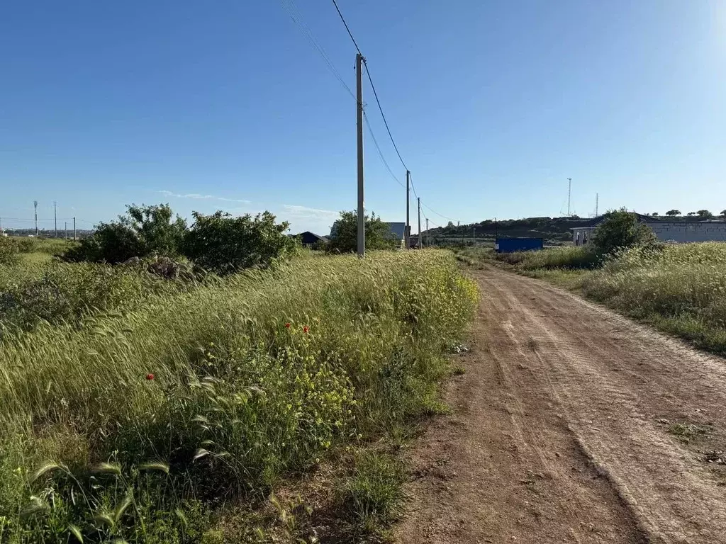 Участок в Севастополь ул. 2-я Линия (5.0 сот.) - Фото 1