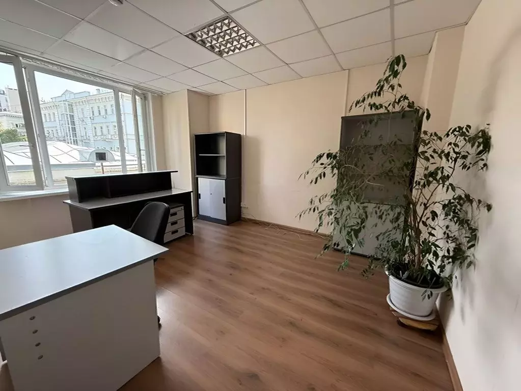 Офис в Москва Садовая-Триумфальная ул., 12/14С1 (22 м) - Фото 1