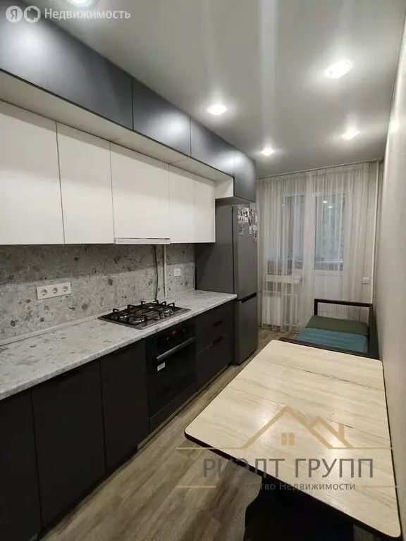 1-комнатная квартира: Казань, улица Побежимова, 59 (36 м) - Фото 0