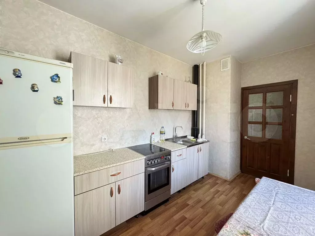 1-к. квартира, 43 м, 8/16 эт. - Фото 0