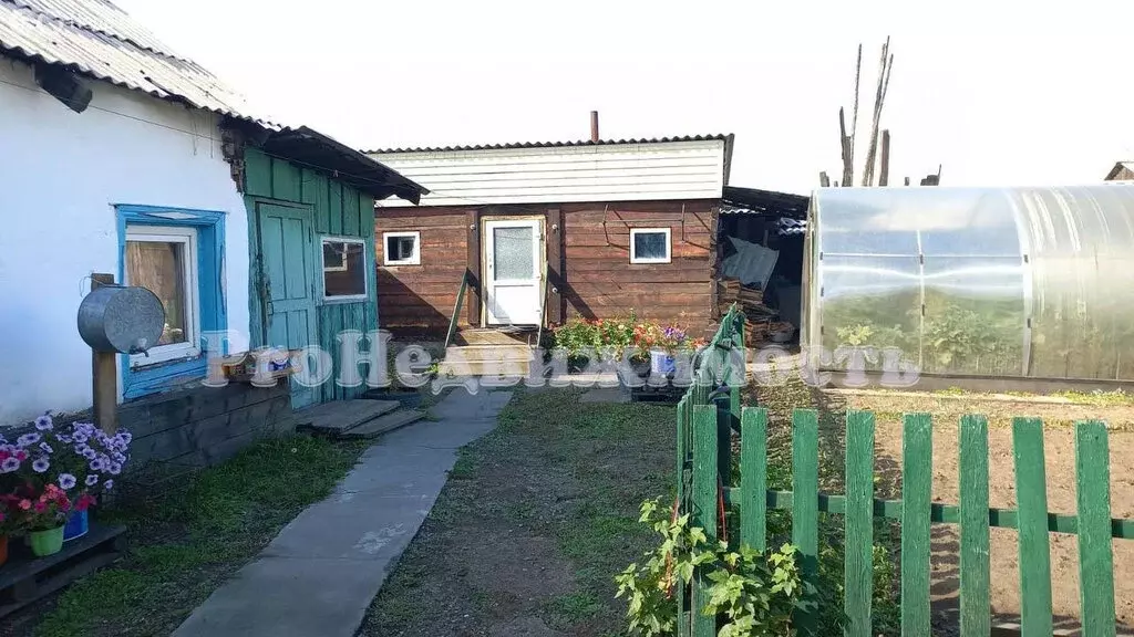 Дом в Кызыл, улица Орджоникидзе (73 м) - Фото 1