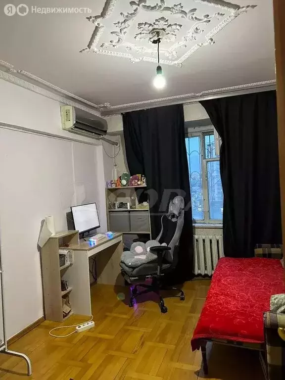 2-комнатная квартира: Махачкала, проспект Расула Гамзатова, 18 (80 м) - Фото 1