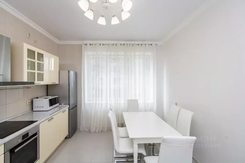 3-к кв. Тюменская область, Тюмень ул. Осипенко, 16 (110.0 м) - Фото 0