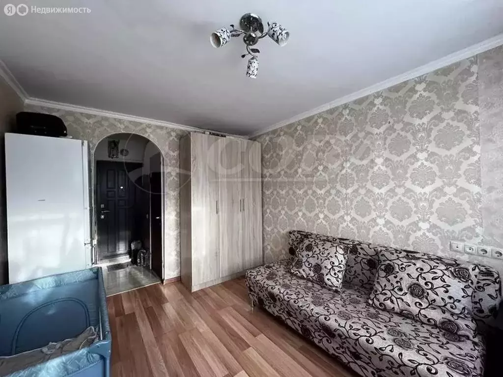 Квартира-студия: Тюмень, проезд Геологоразведчиков, 48 (17 м) - Фото 1