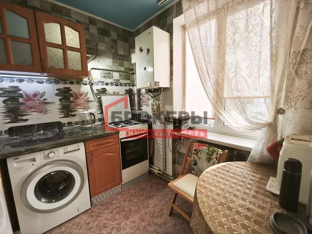 2-к кв. Севастополь ул. Павла Корчагина, 34 (46.9 м) - Фото 2