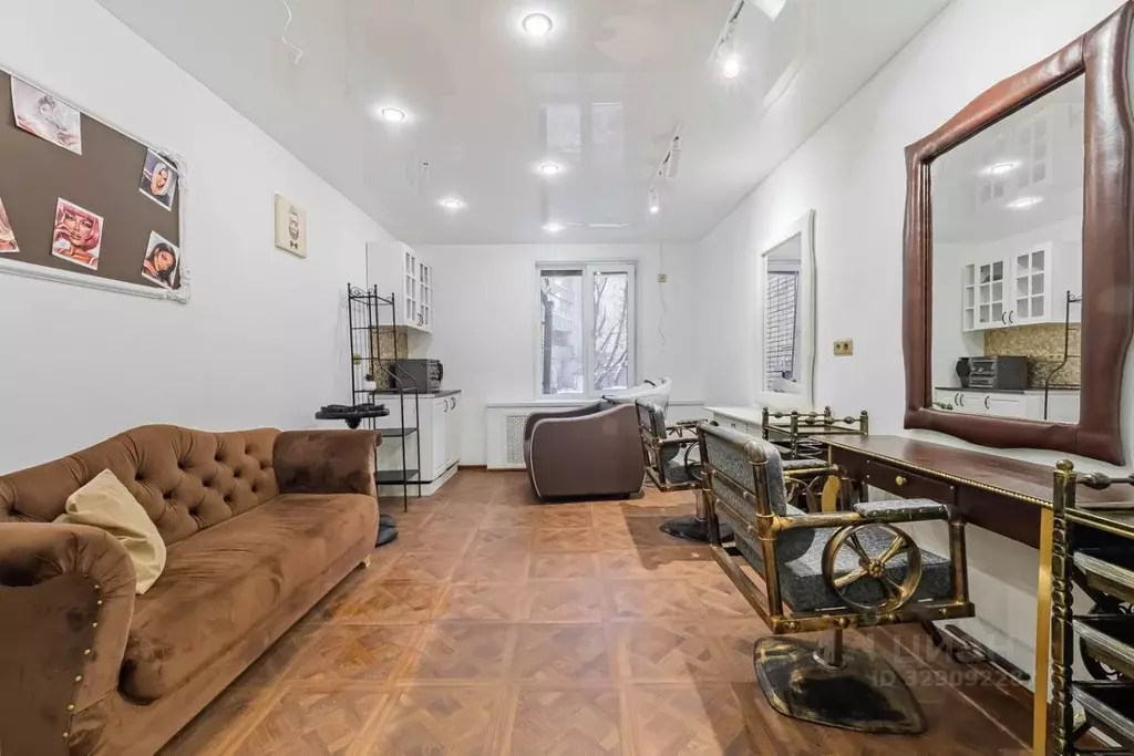 Помещение свободного назначения в Москва просп. Буденного, 1/1К1 (50 ... - Фото 1