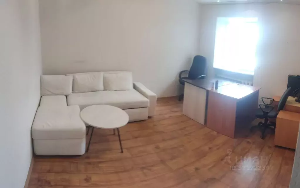 Офис в Кировская область, Киров Орловская ул., 37 (18 м) - Фото 1