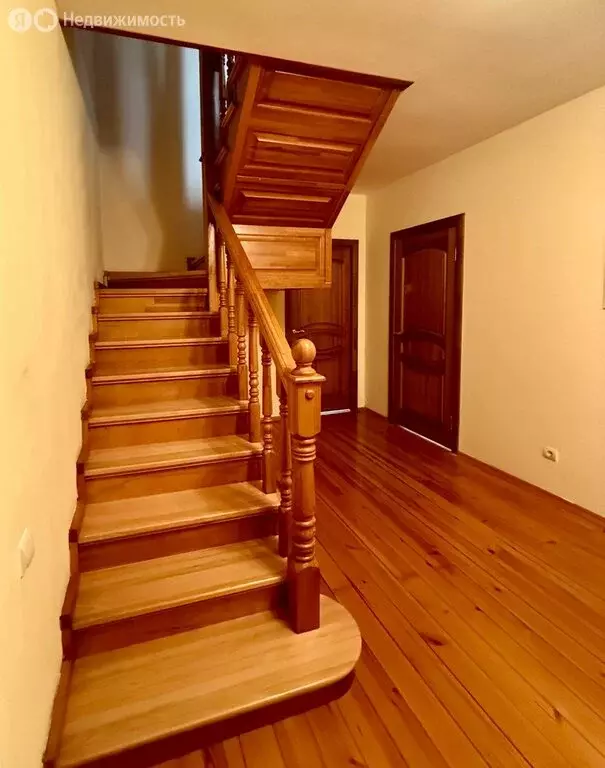 Дом в Уфа, посёлок Баланово, улица Гилёва, 94 (281.4 м) - Фото 1