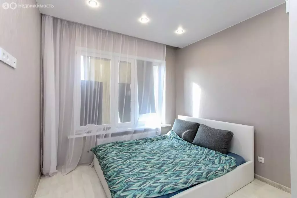 1-комнатная квартира: Тюмень, улица Разведчика Кузнецова, 7 (40 м) - Фото 1