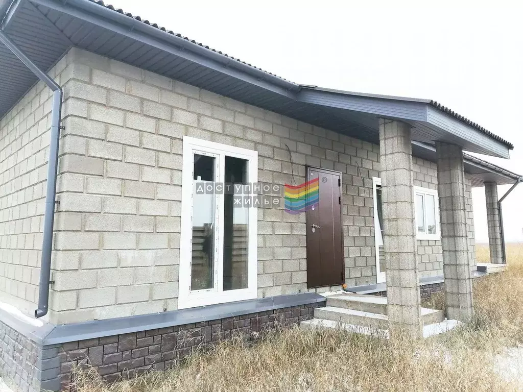 Дом в Красноярский край, Емельяновский муниципальный округ, Имени А. ... - Фото 1