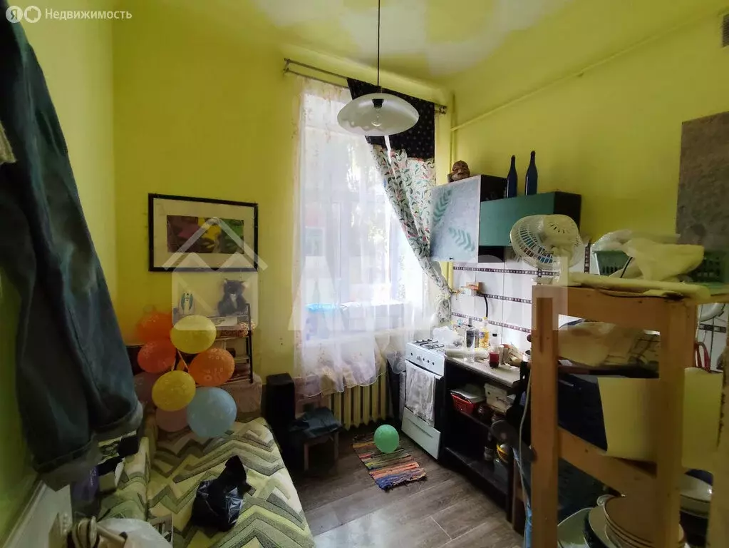 3-комнатная квартира: Омск, улица Серова, 12 (63.9 м) - Фото 2