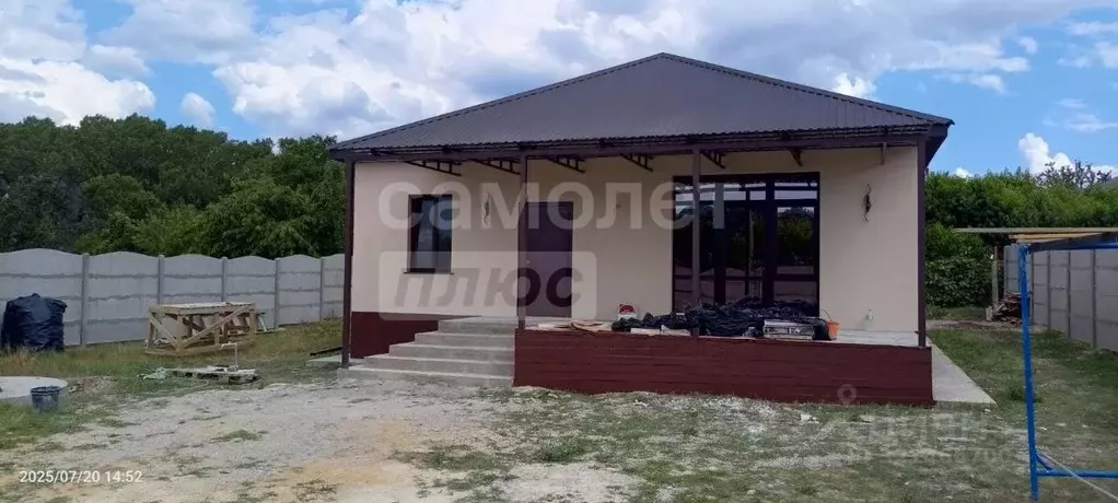 Дом в Крым, Симферопольский район, Трудовское с/пос, с. Денисовка ул. ... - Фото 1