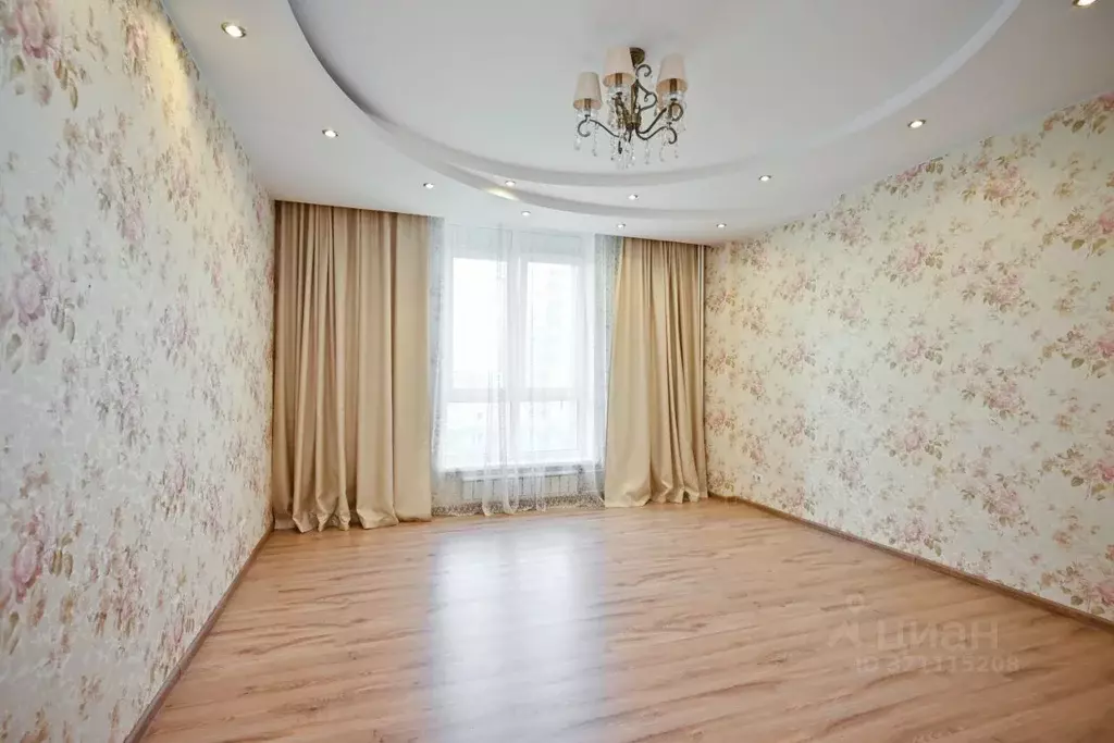 3-к кв. Красноярский край, Красноярск ул. Авиаторов, 41 (117.0 м) - Фото 1