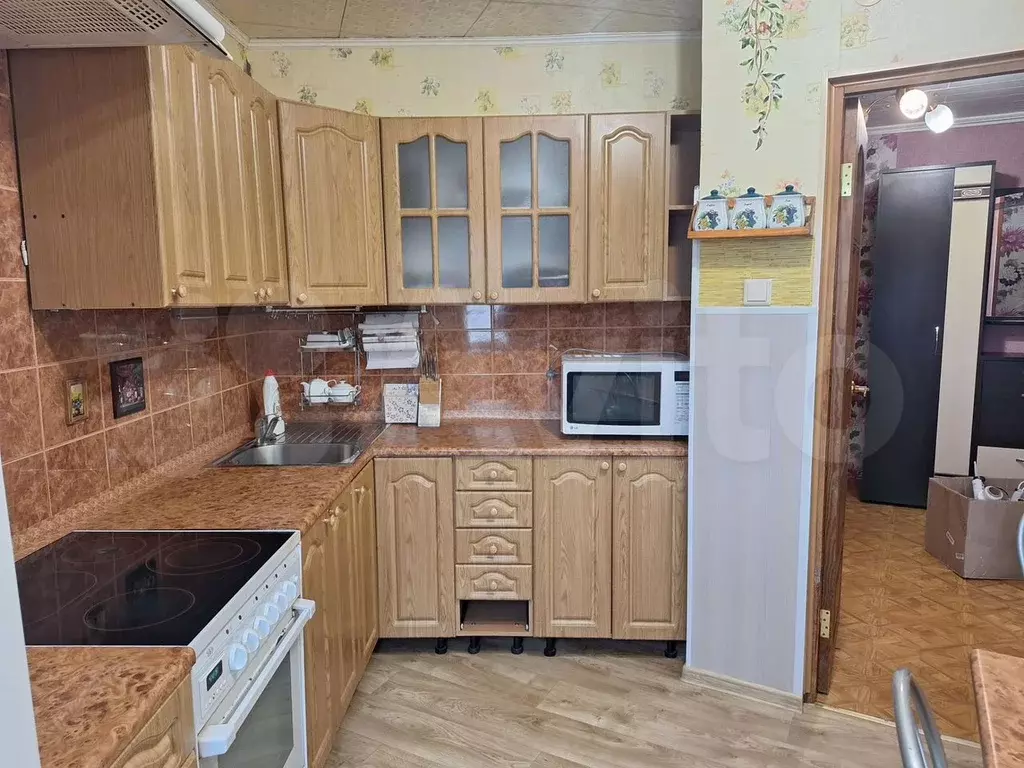 2-к. квартира, 56 м, 9/9 эт. - Фото 1