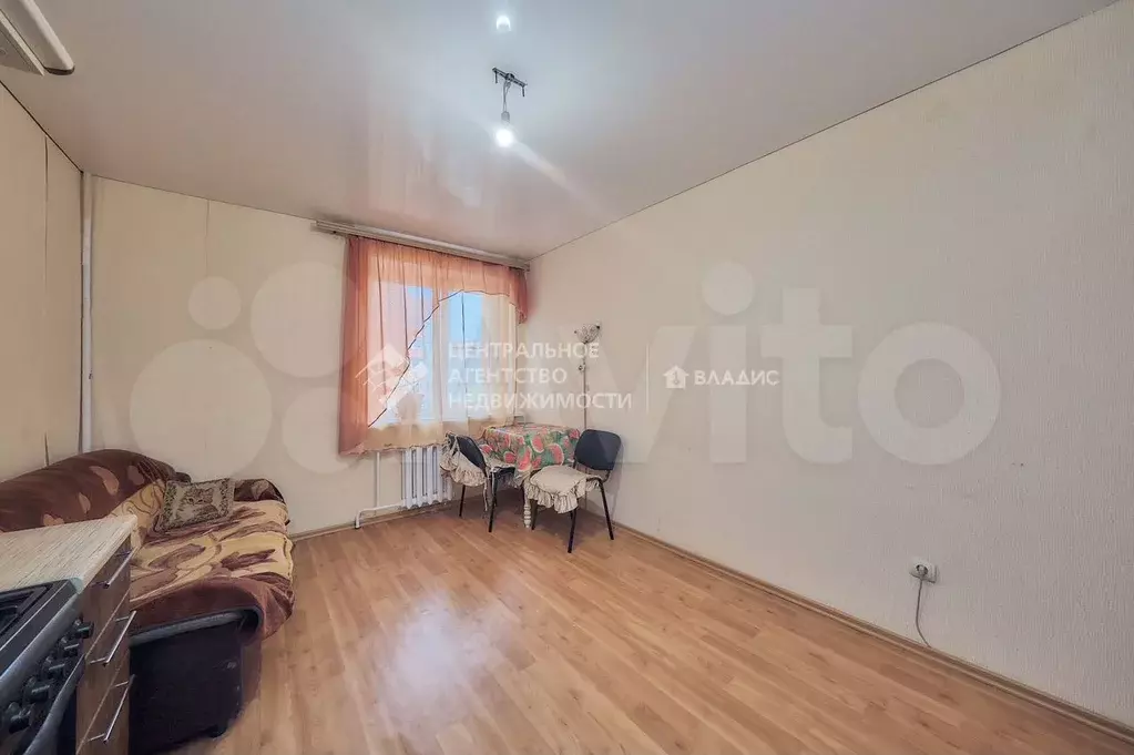 1-к. квартира, 46 м, 8/10 эт. - Фото 1
