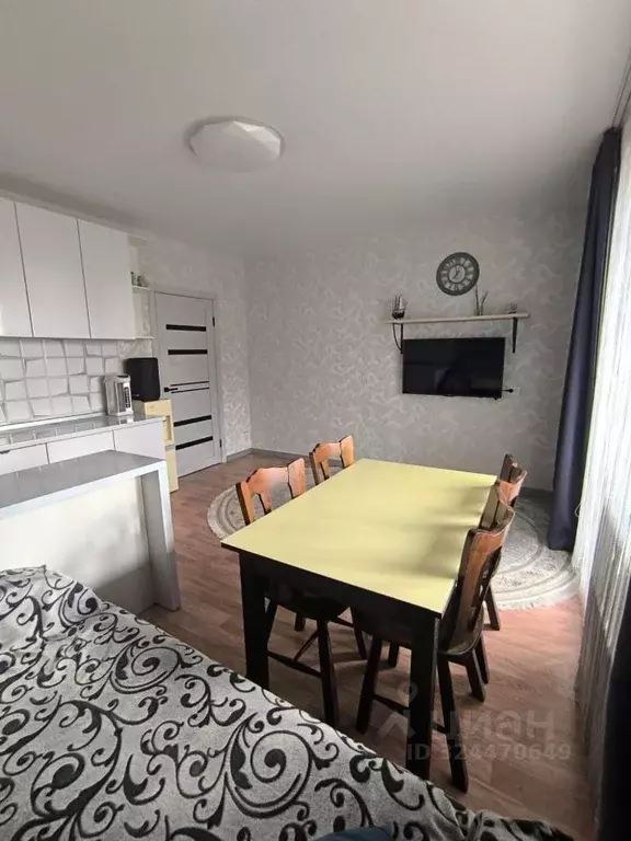 3-к кв. Челябинская область, Челябинск ул. Мусы Джалиля, 1 (64.8 м) - Фото 1