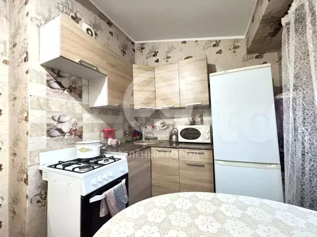 1-к. квартира, 30 м, 4/4 эт. - Фото 1
