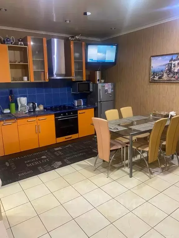 Дом в Крым, Ялта муниципальный округ, Гурзуф пгт ул. Соловьева, 20А ... - Фото 0