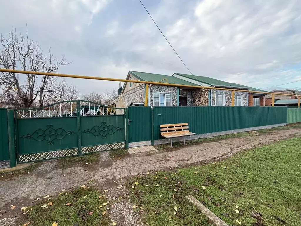 Дом в Краснодарский край, Крыловский район, Новосергиевское с/пос, ... - Фото 1