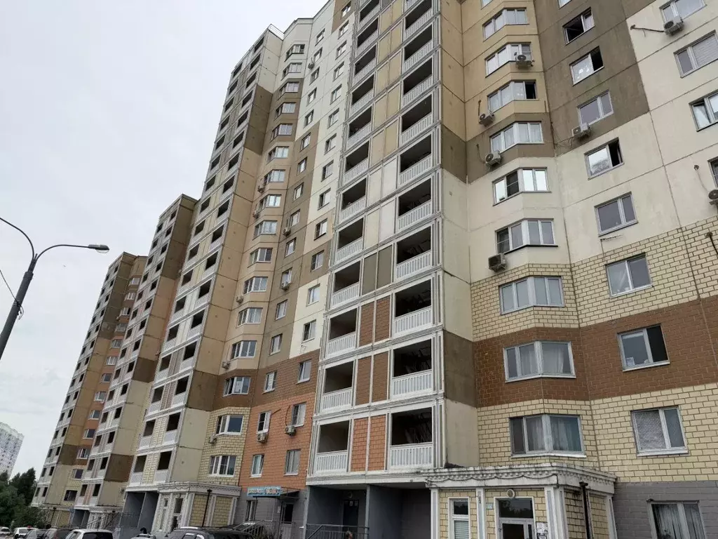 2-к кв. Московская область, Домодедово Южный мкр, ул. Курыжова, 30 ... - Фото 1