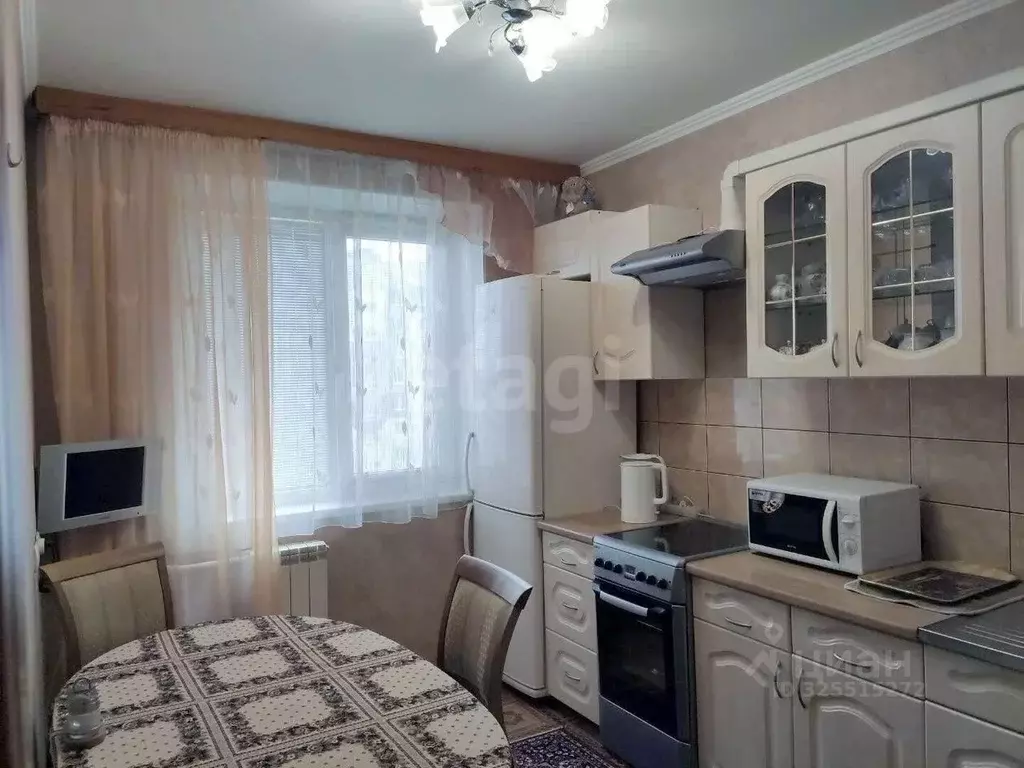 3-к кв. Тюменская область, Тюмень ул. Домостроителей, 18 (65.8 м) - Фото 2