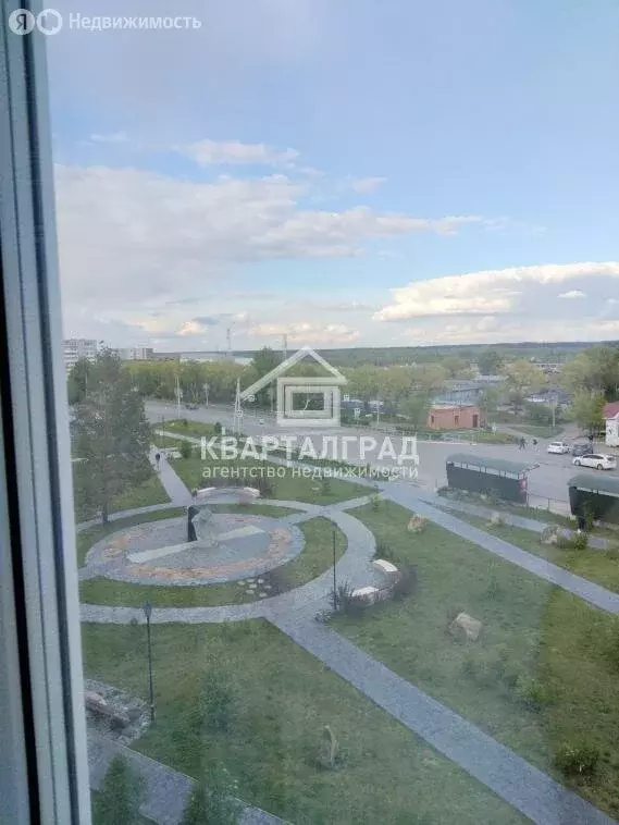 2-комнатная квартира: Саяногорск, микрорайон Заводской, 4 (45 м) - Фото 1