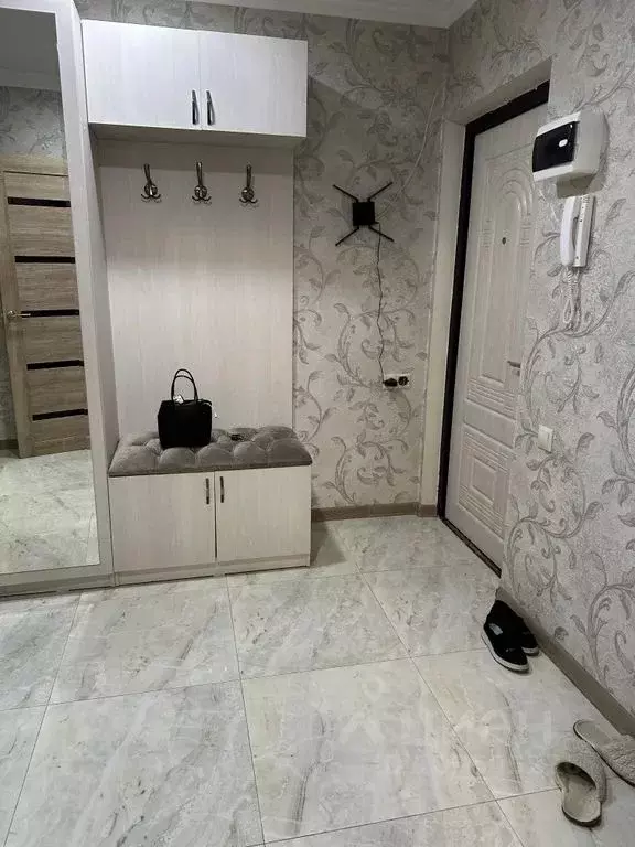 2-к кв. Дагестан, Каспийск ул. Каспийская, 4В (62.0 м) - Фото 1