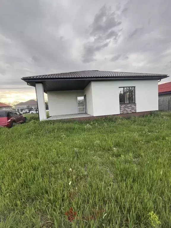 Дом в Белгородская область, Корочанский район, Мелиховское с/пос, с. ... - Фото 2