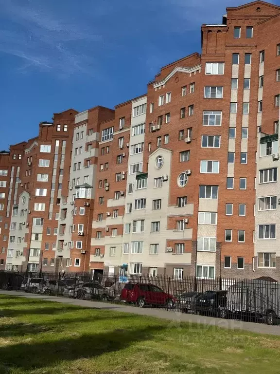 3-к кв. Омская область, Омск ул. 25 лет Октября, 13 (95.6 м) - Фото 1