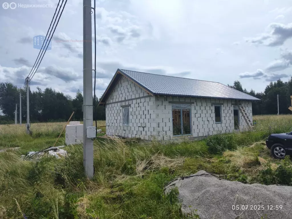 Дом в Комсомольск, Поселковая улица (94.8 м) - Фото 1