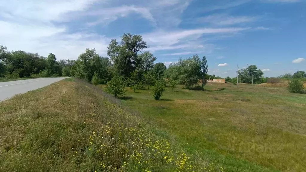 Участок в Волгоградская область, Среднеахтубинский район, Кировское ... - Фото 1