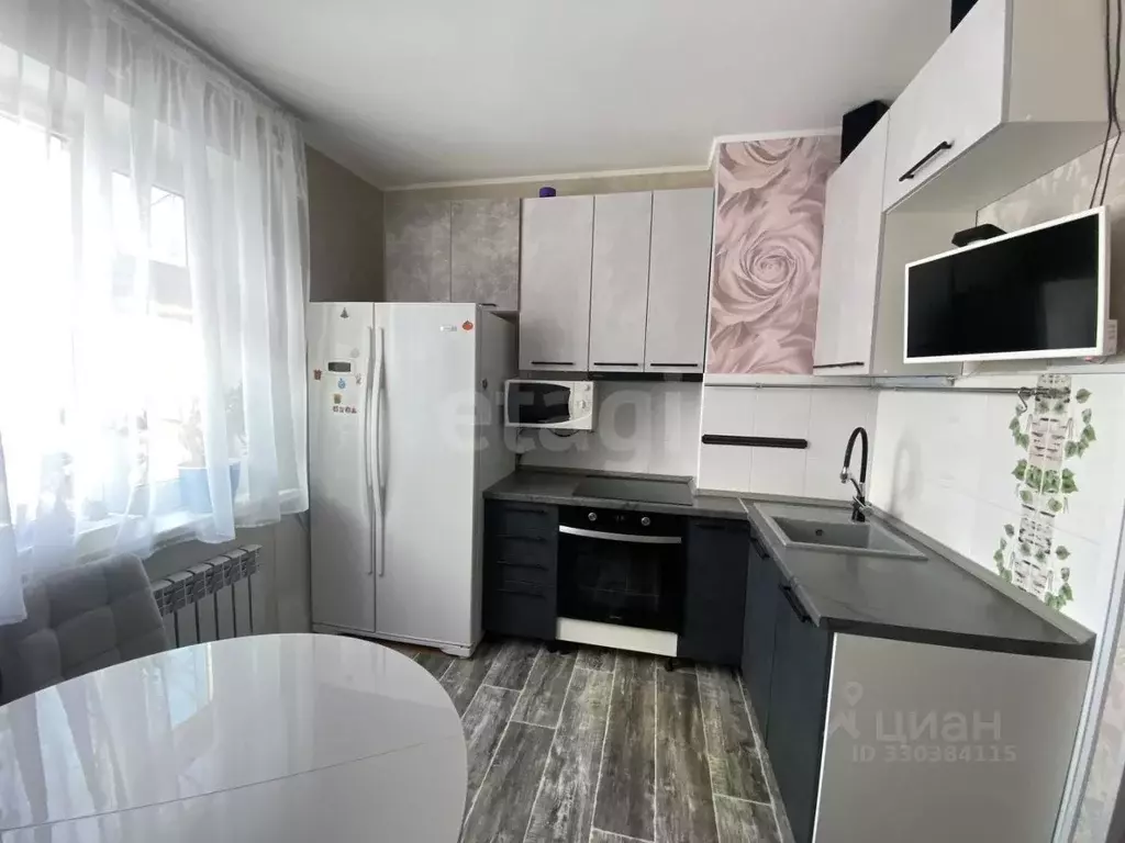 2-к кв. Ямало-Ненецкий АО, Ноябрьск Магистральная ул., 77 (51.1 м) - Фото 1