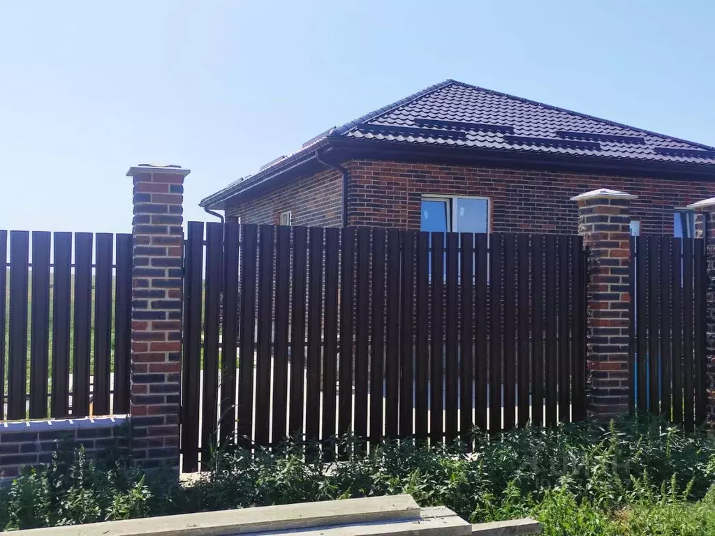 Дом в Краснодарский край, Темрюк Ветеран СНТ, ул. Гвардейская (80 м) - Фото 1