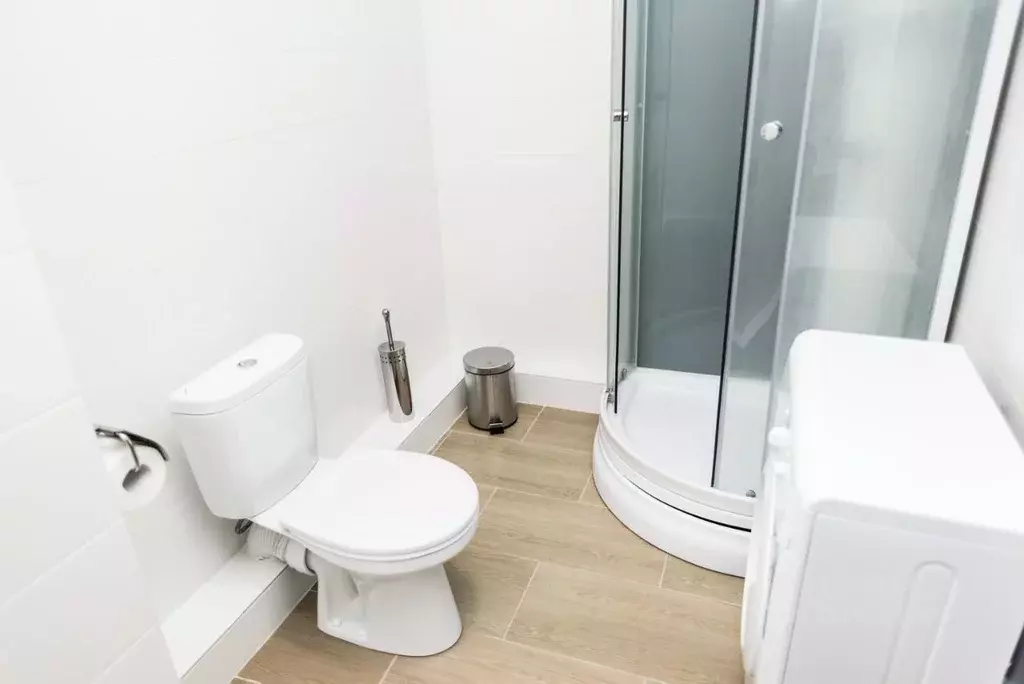 1-к кв. Свердловская область, Екатеринбург ул. Малышева, 42А (38.0 м) - Фото 2