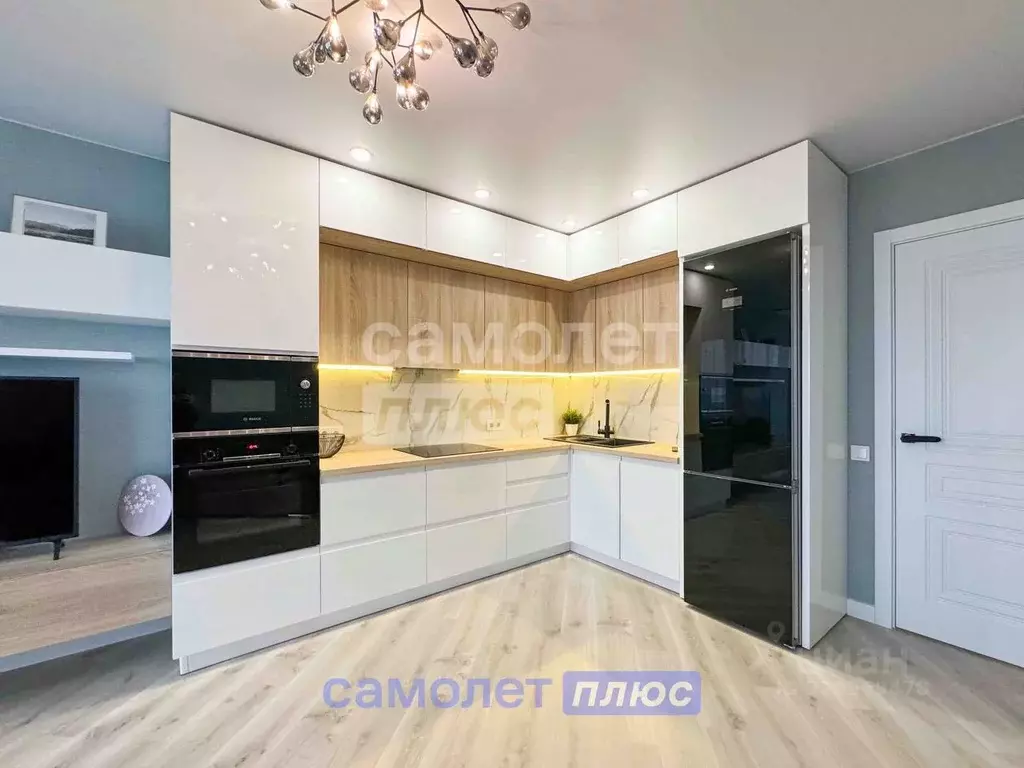 2-к кв. Чувашия, Чебоксары ул. Ленинского Комсомола, 27к1 (92.4 м) - Фото 1