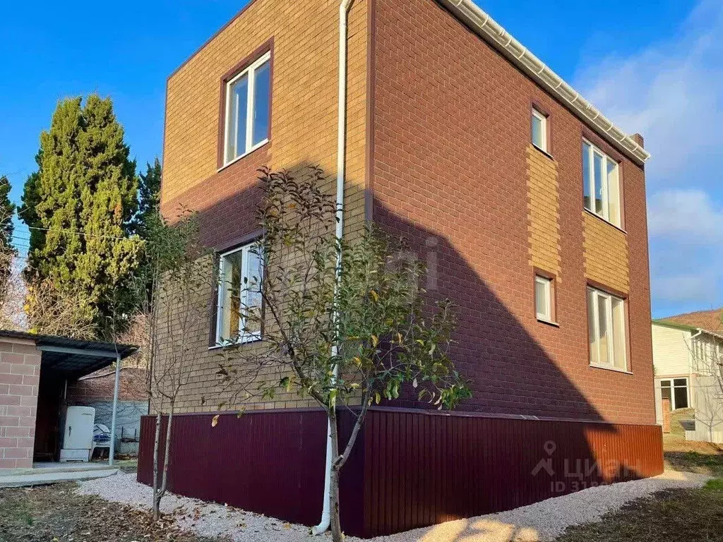 Дом в Крым, Алушта муниципальный округ, с. Малореченское ул. Морская, ... - Фото 1