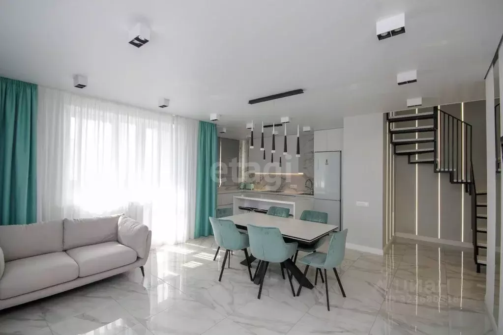 4-к кв. Тюменская область, Тюмень ул. Газовиков, 35 (135.0 м) - Фото 1