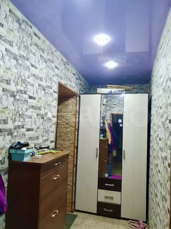 Комната 28 м в 1-к., 1/5 эт. - Фото 0