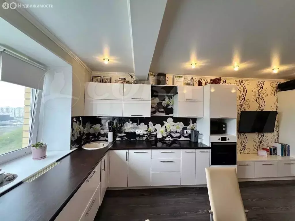 2-комнатная квартира: Тюмень, улица Максима Горького, 10 (51.4 м) - Фото 2