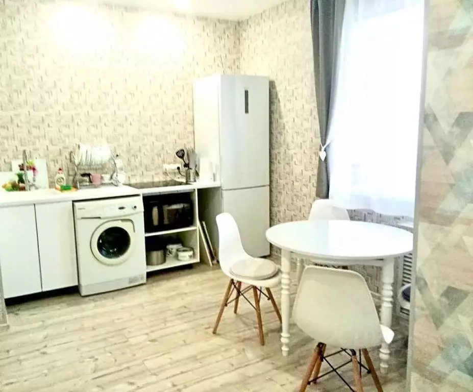 2-к кв. Хабаровский край, Хабаровск ул. Карла Маркса, 146Б (55.0 м) - Фото 1