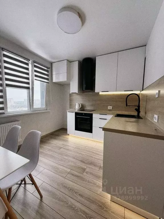 2-к кв. Воронежская область, Воронеж ул. Загоровского, 5к3 (53.4 м) - Фото 1