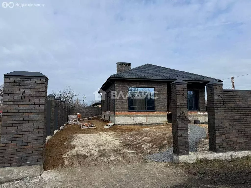 Дом в Аксай, улица Игоря Великанова, 37 (260.8 м) - Фото 1