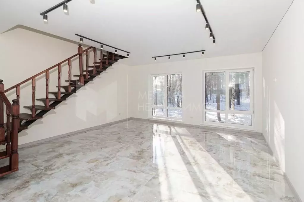 Коттедж в Тюменская область, Нижнетавдинский муниципальный округ, с. ... - Фото 1