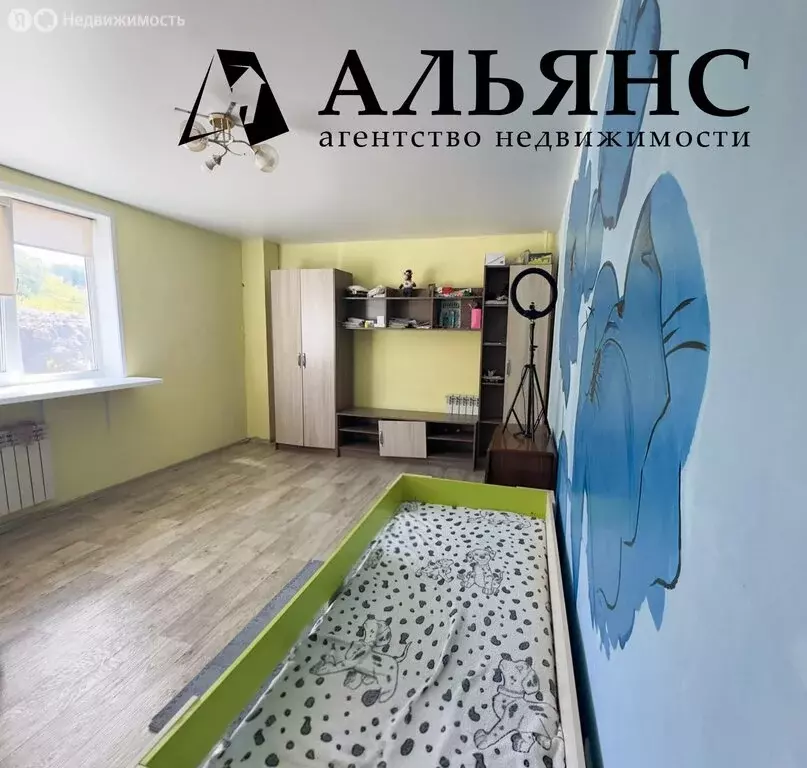 2-комнатная квартира: Находка, Спортивная улица, 12 (48.7 м) - Фото 1