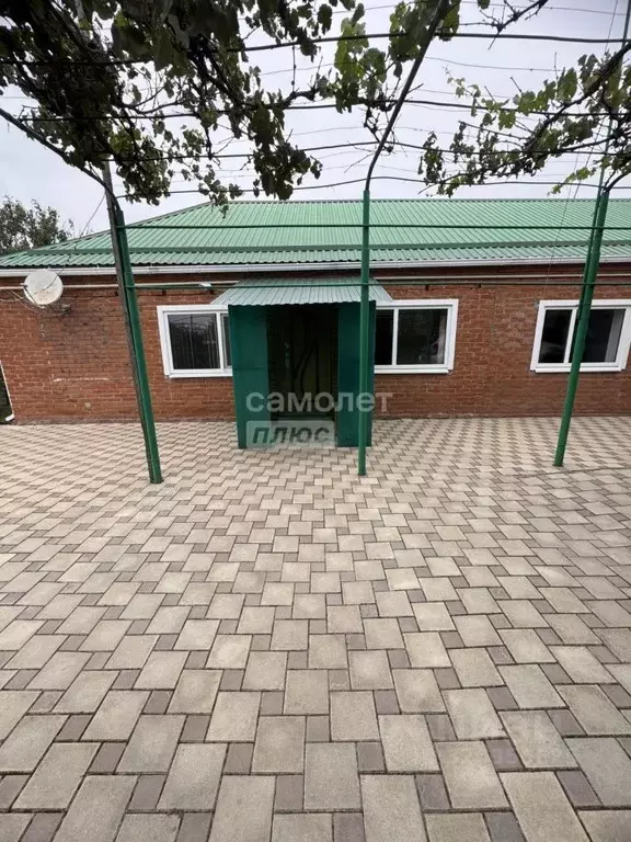 Дом в Краснодарский край, Кореновский район, Платнировское с/пос, ... - Фото 1